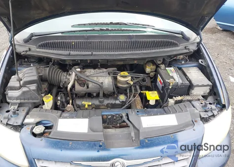 2001 Chrysler Voyager Lx z USA, uszkodzony, nr VIN 1C4GJ45381B203634